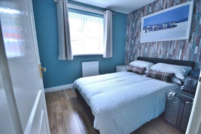 BEDROOM 2