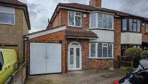 28, Deyncourt Road, Wolverhampton WV10 0SX