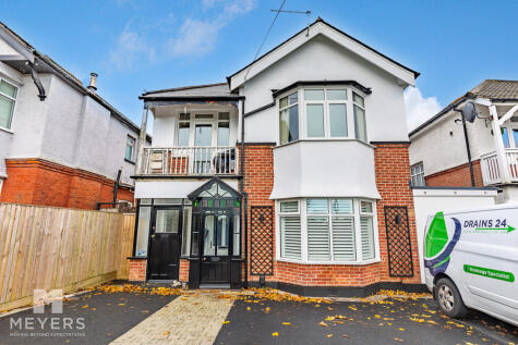Fitzharris Avenue, Bournemouth, BH9 1BZ