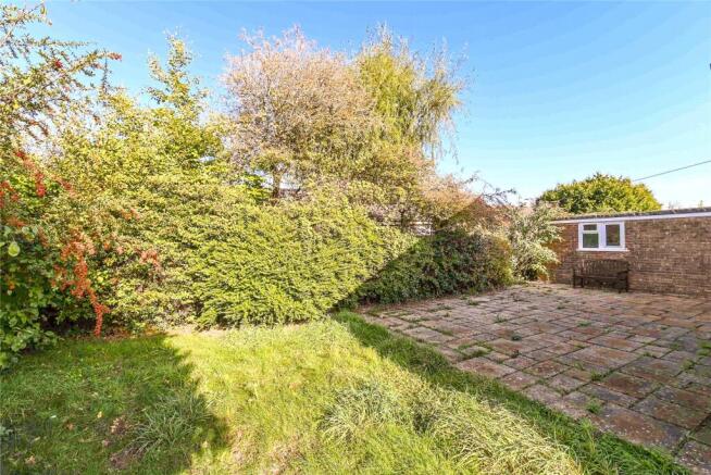 Blenheim Crescent, Hordle, Lymington, Hampshire, SO41 photo 4