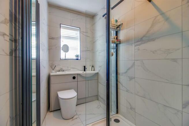 SHOWER ROOM/W.C.
