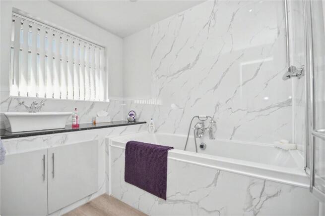 3 bed Semi-Detached for sale Image 7