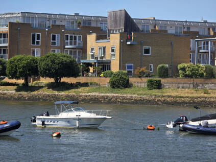 River Walk, Lymington, Hampshire, SO41