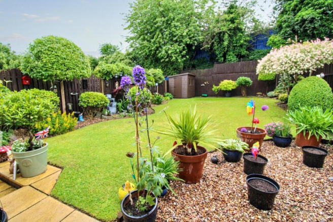 3 bed Link Detached House for sale Image 2