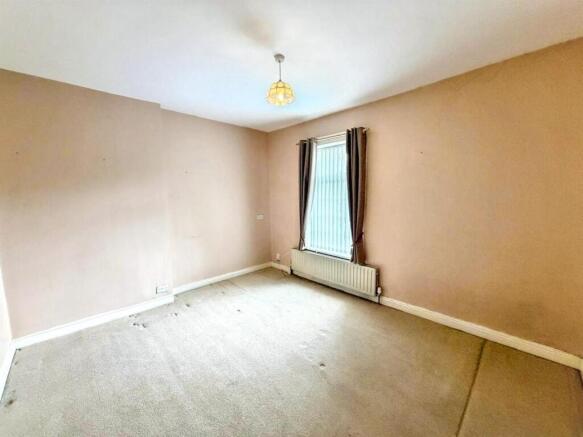 2 bed Terraced for sale Image 8