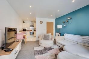 5, Hurworth House, John Thornycroft Road, Southampton SO19 9TS