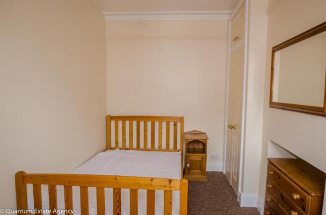 3 bed Terraced to rent Image 7