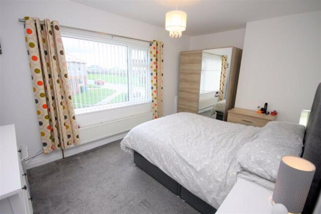 FRONT DOUBLE BEDROOM ONE