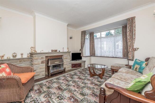 Living Room: