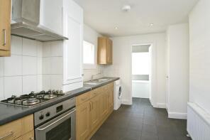 Flat C, 328, Latimer Road, London W10 6QN