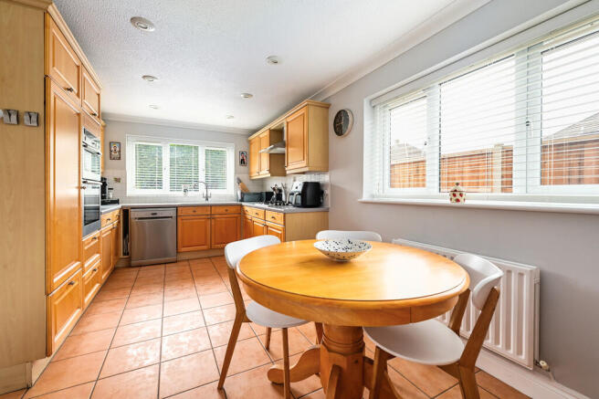 7 Reading Road (7...