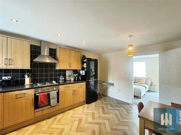 2 bed Terraced for sale Image 5
