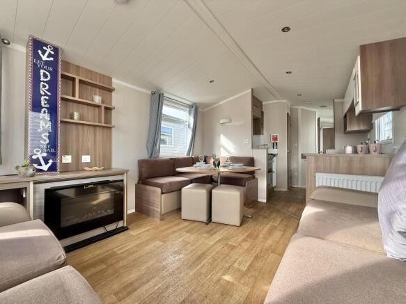 3 bed Caravan for sale Image 2