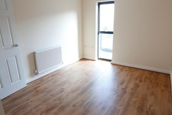 1 bed Apartment to rent Image 5