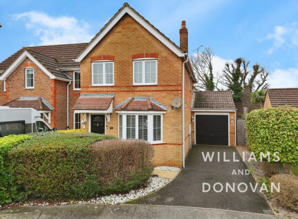 Stirling Close, Rayleigh, SS6 9