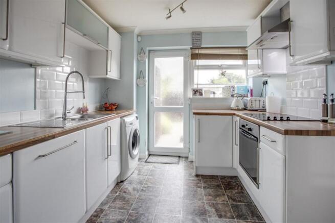 29 Willoughbys Walk Kitchen.jpg