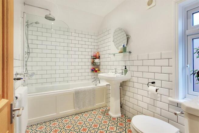 Bathroom.jpg