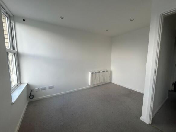 1 bed Flat to rent Image 5