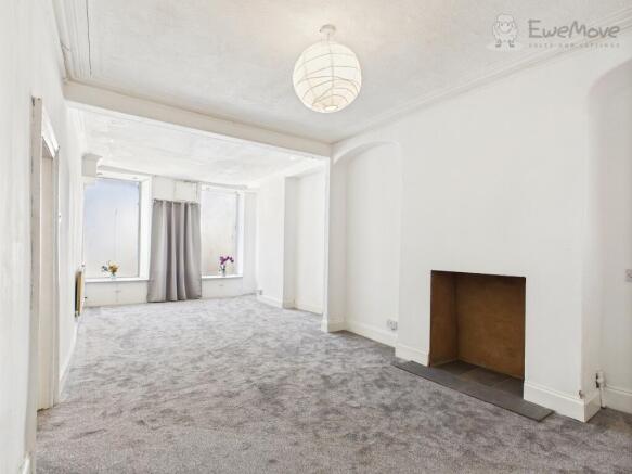 CAM03640G0-PR0052-STILL006