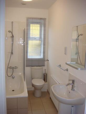 3 bed Terraced to rent Image 7