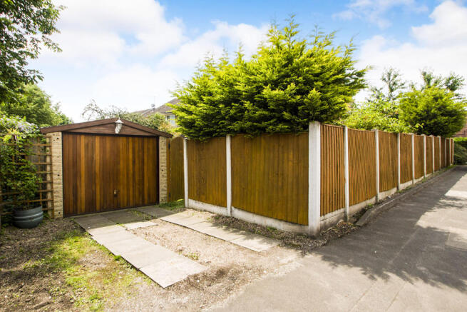 Detached Garage