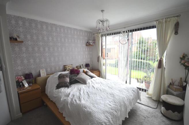 bedroom.jpg