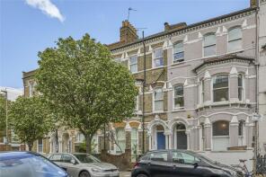 Flat C, 17, Ilminster Gardens, London SW11 1PJ