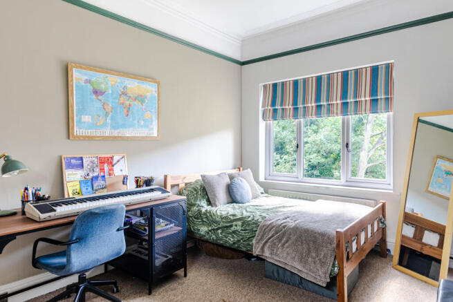 bedroom2