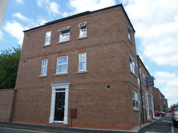 1 bed House Share to rent Image 6