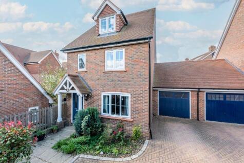 Elers Way, Thaxted, Dunmow, Essex, CM6