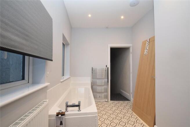 2 bed Terraced for sale Image 7