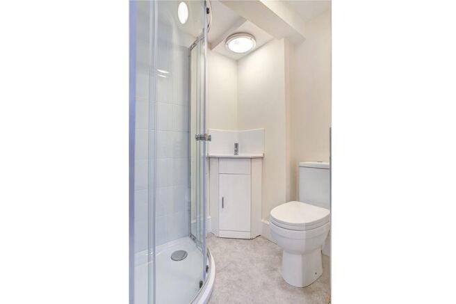 EN SUITE