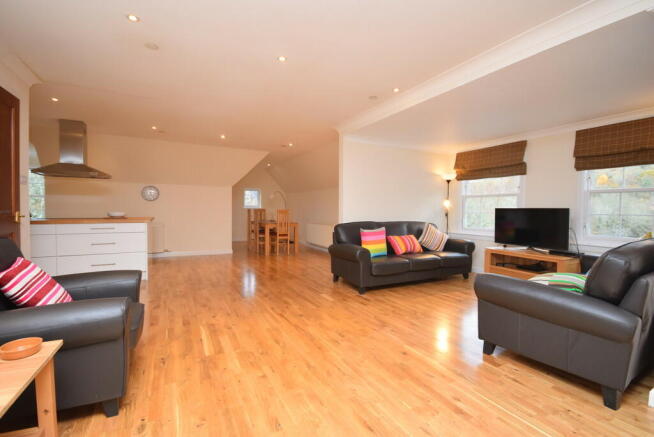 LOUNGE 4