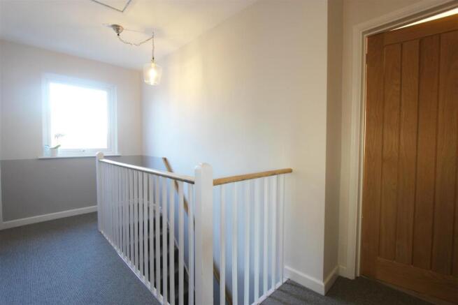 FIRST FLOOR LANDING