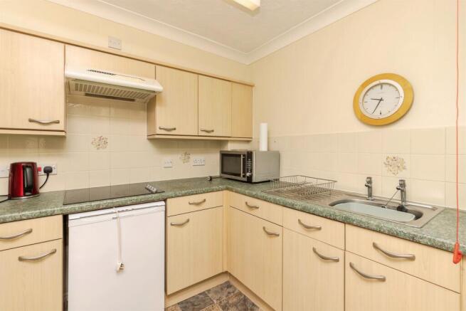 1 bed Apartment for sale Image 5
