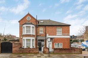 68, Ravensbury Road, London SW18 4RS