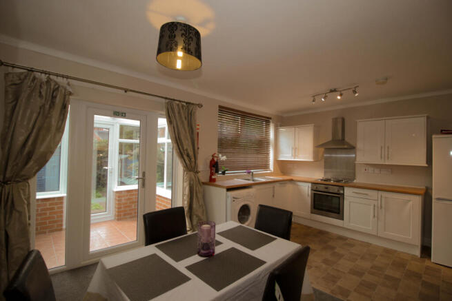 4 Bedroom semi-detached house