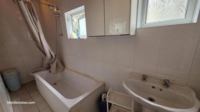 BATROOM