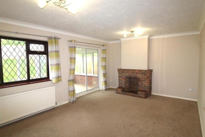 Waverley Avenue, Minster On Sea, Sheerness photo 4