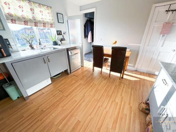 kitchen diner 2