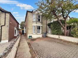 18, Totteridge Avenue, High Wycombe HP13 6XJ
