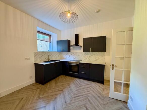 Kitchen / Lounge