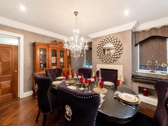 4 bed Detached for sale Image 12