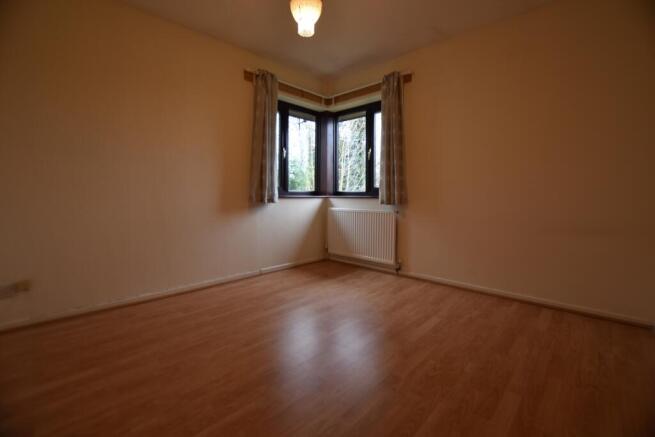 20 Kidd Close main bedroom new