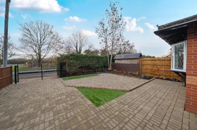 1386268-1-692f1c2...