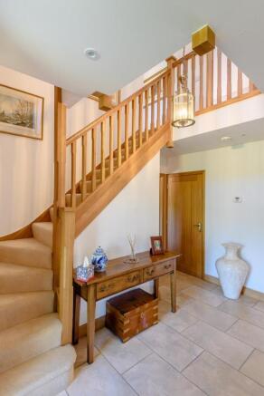 8348097-interior14-800.jpg