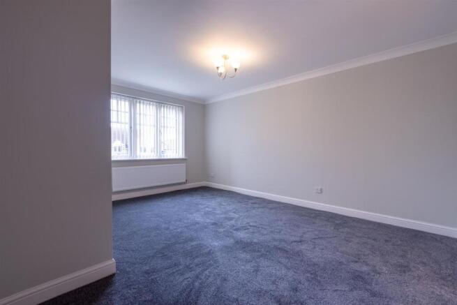 3 bed Semi-Detached to rent Image 4