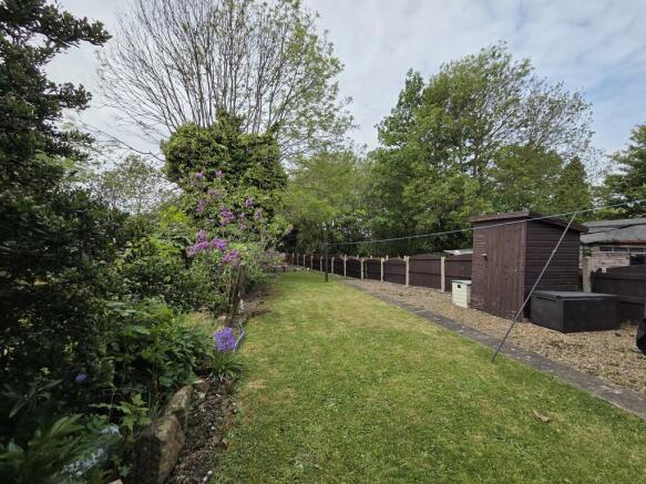 Cowper Drive, Herringthorpe photo 4