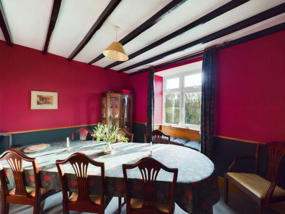 4 bed Link Detached House for sale Image 6