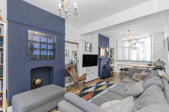 Lounge 2